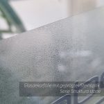 Glasdekorfolie mit geprägter Steinoptik  1.jpg